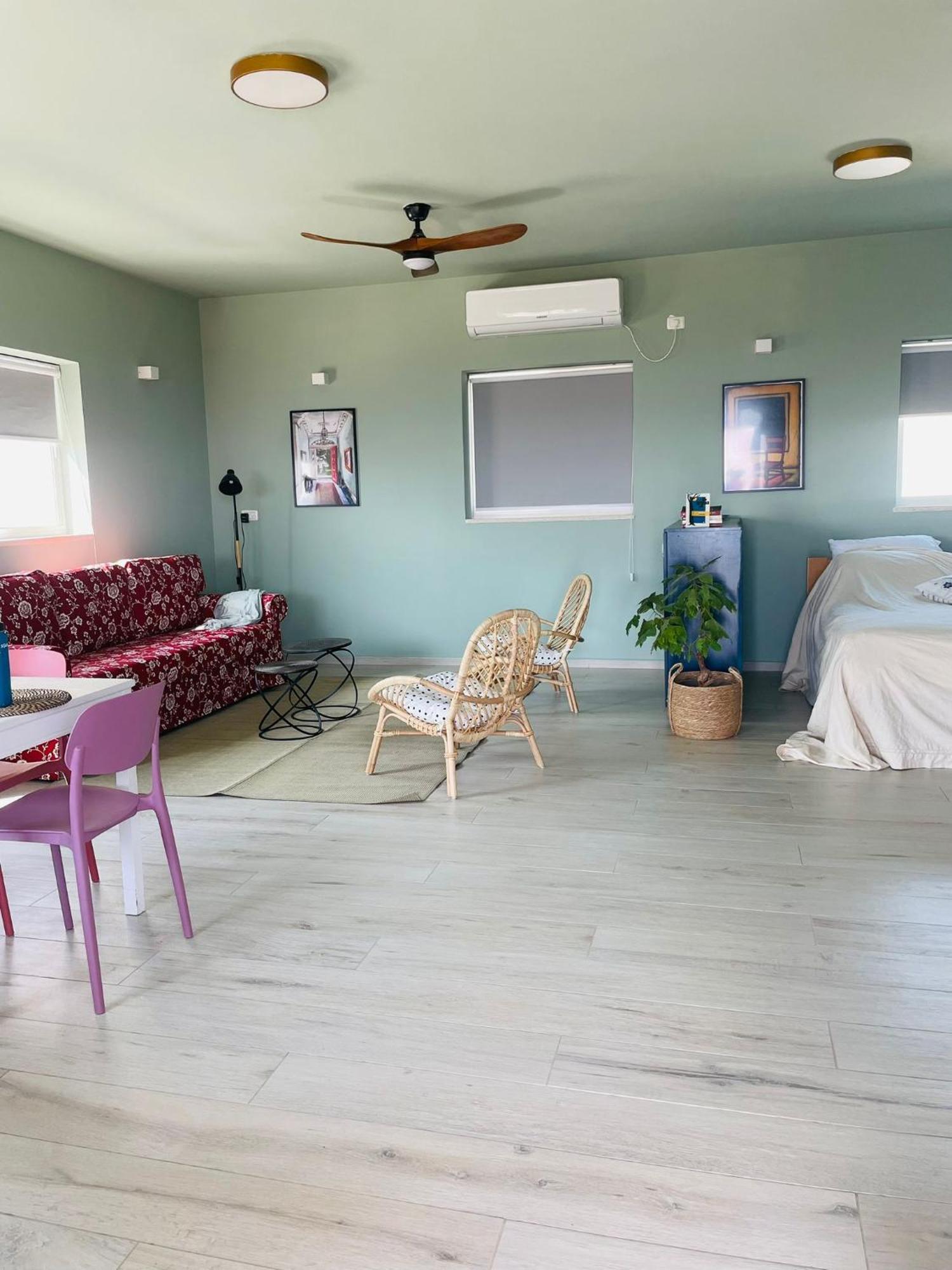 Ferienwohnung בין הר ובין ים Avnat Exterior foto